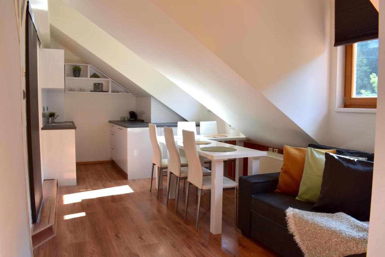 פראג New Central Rooftop With Private Wellness, Sauna & Whirlpool Bath מראה חיצוני תמונה